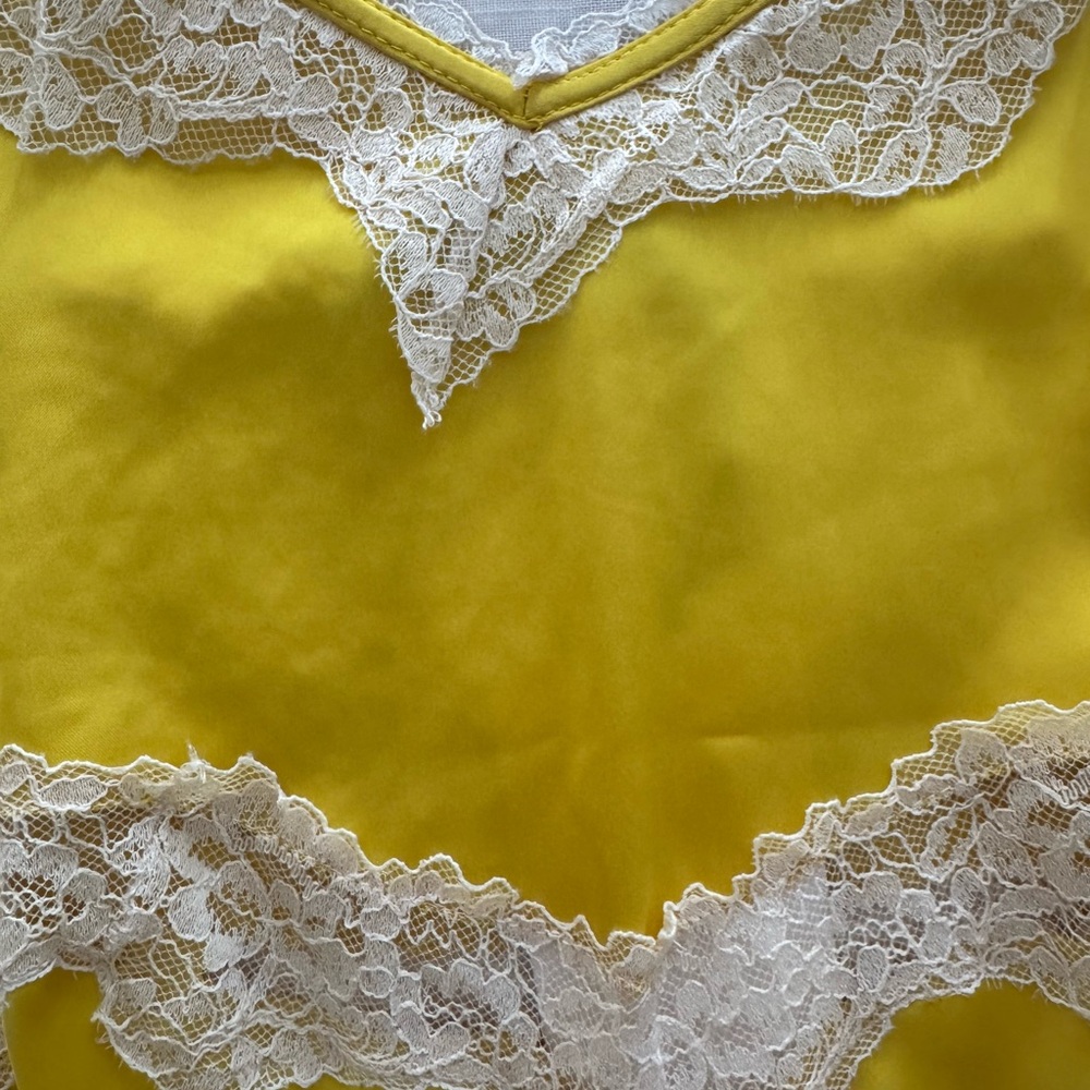 Zara Yellow Slip Dress with Cream Lace Trim - Picture 5 of 6